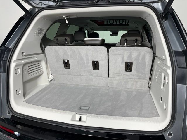 2024 GMC Acadia