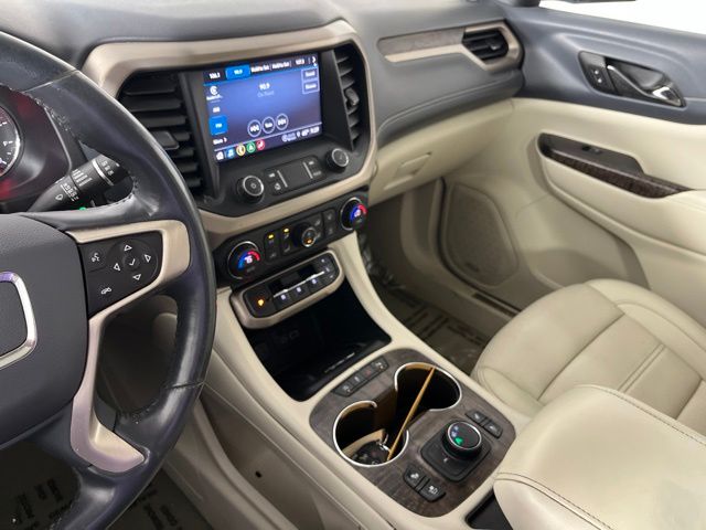 2022 GMC Acadia