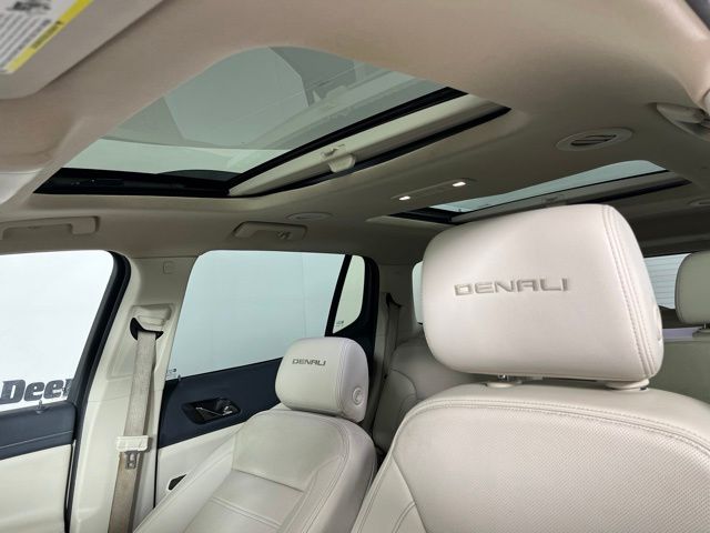 2022 GMC Acadia