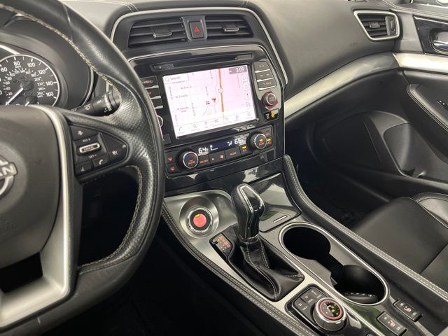 2023 Nissan Maxima