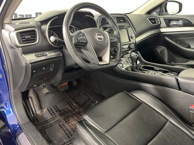 2023 Nissan Maxima