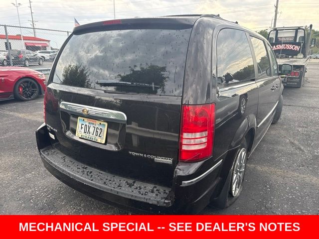 2010 Chrysler Town & Country