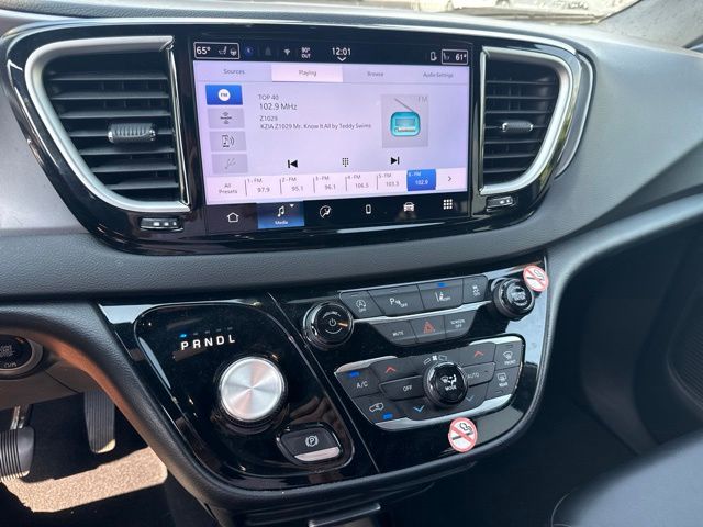 2025 Chrysler Pacifica