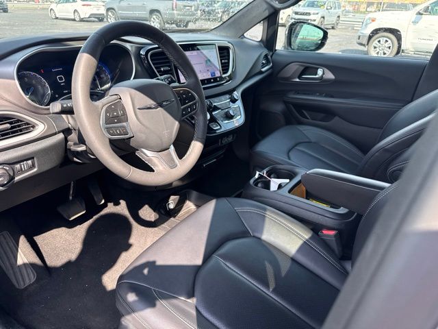 2025 Chrysler Pacifica