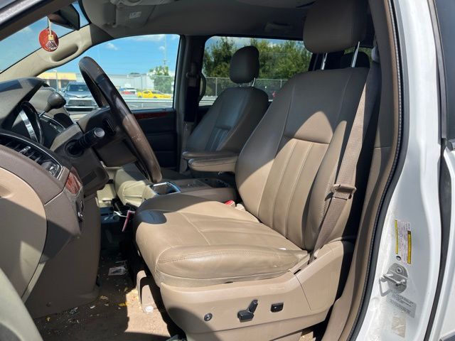 2016 Chrysler Town & Country
