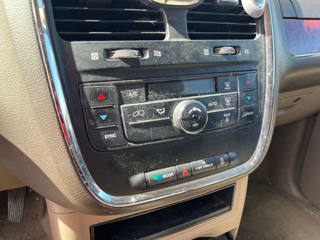 2016 Chrysler Town & Country