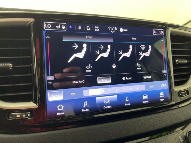 2024 Chrysler Pacifica