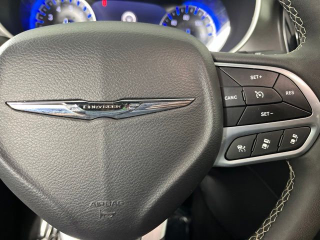 2025 Chrysler Pacifica