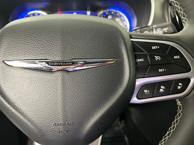 2025 Chrysler Pacifica