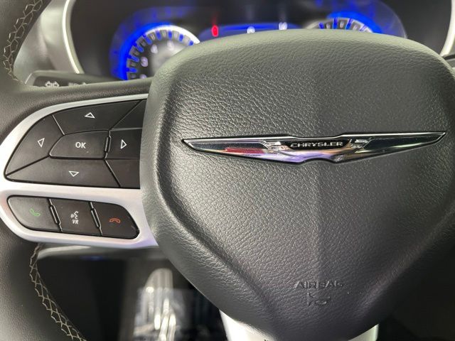 2025 Chrysler Pacifica