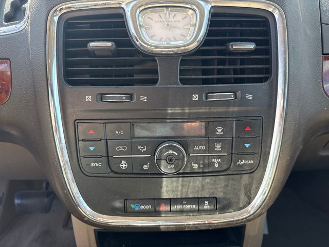2013 Chrysler Town & Country
