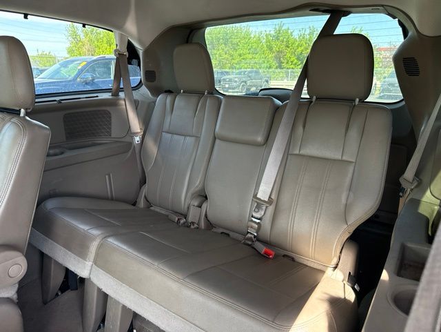 2013 Chrysler Town & Country