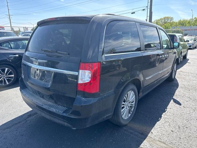 2013 Chrysler Town & Country