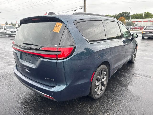 2025 Chrysler Pacifica
