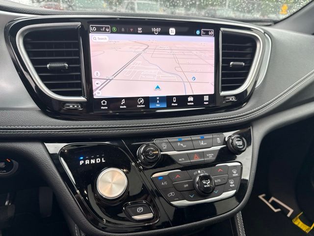 2025 Chrysler Pacifica