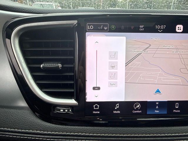 2025 Chrysler Pacifica