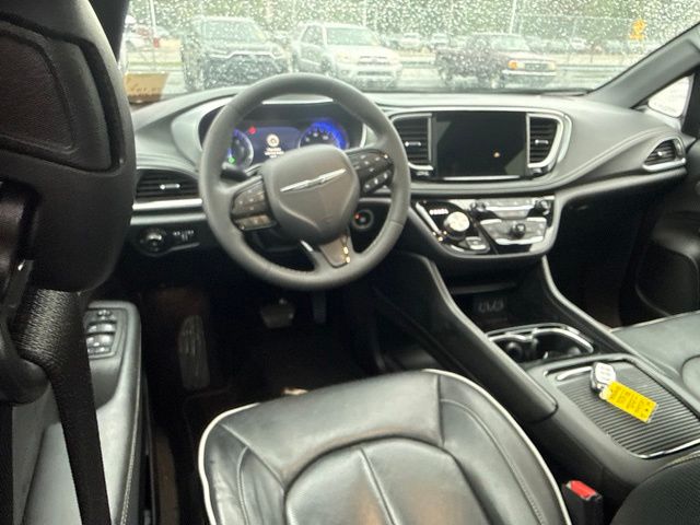 2025 Chrysler Pacifica