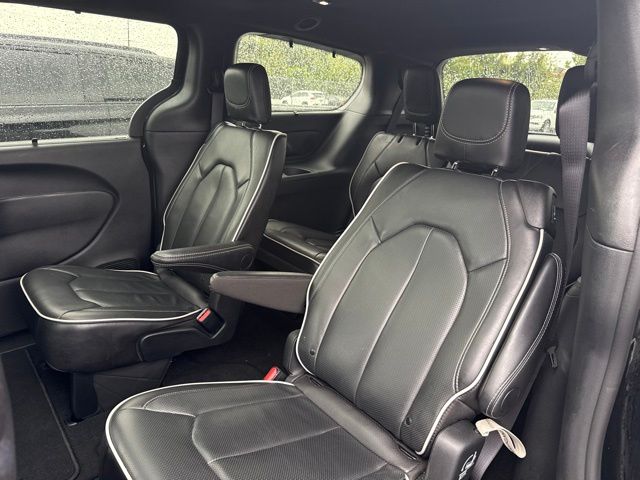 2025 Chrysler Pacifica
