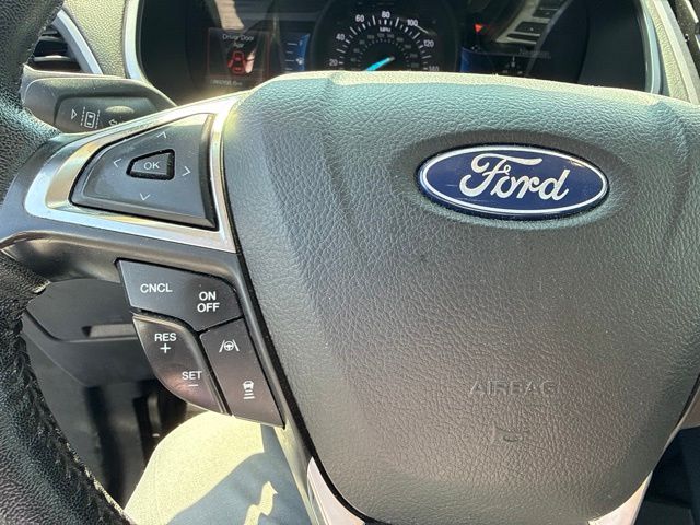 2021 Ford Edge