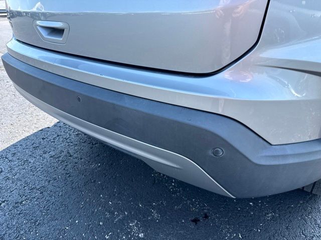 2021 Ford Edge