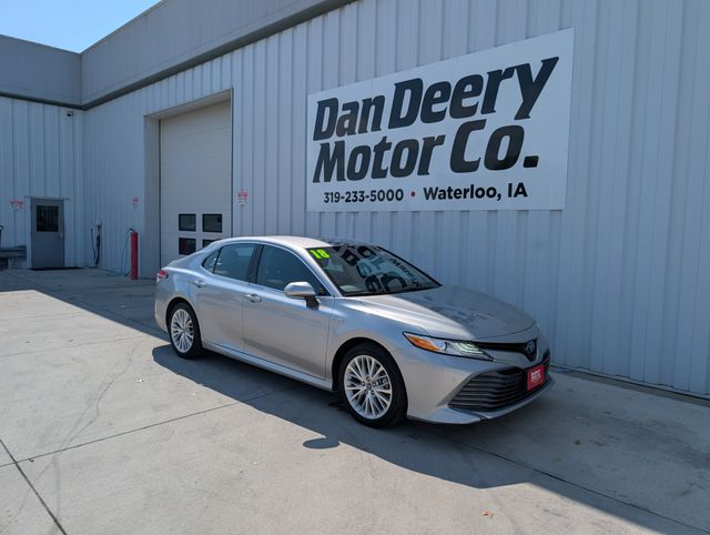 2018 Toyota Camry Hybrid XLE