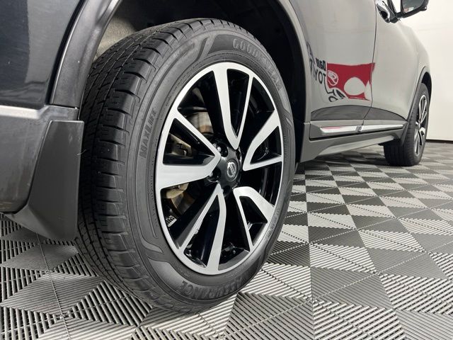 2020 Nissan Rogue