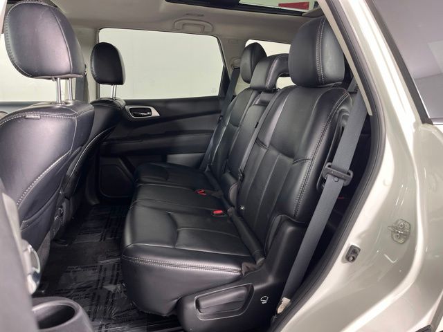 2017 Nissan Pathfinder