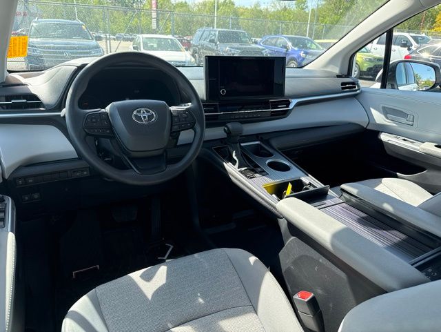 2025 Toyota Sienna
