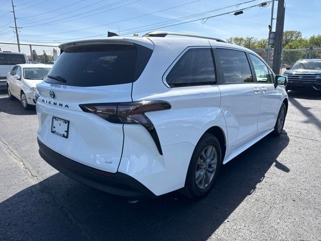 2025 Toyota Sienna