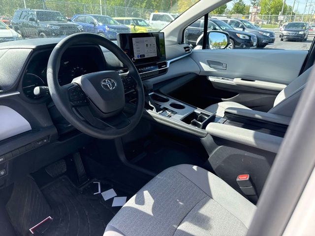 2025 Toyota Sienna