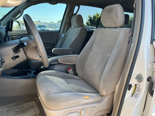 2005 Toyota Sequoia