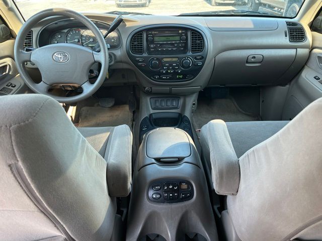 2005 Toyota Sequoia
