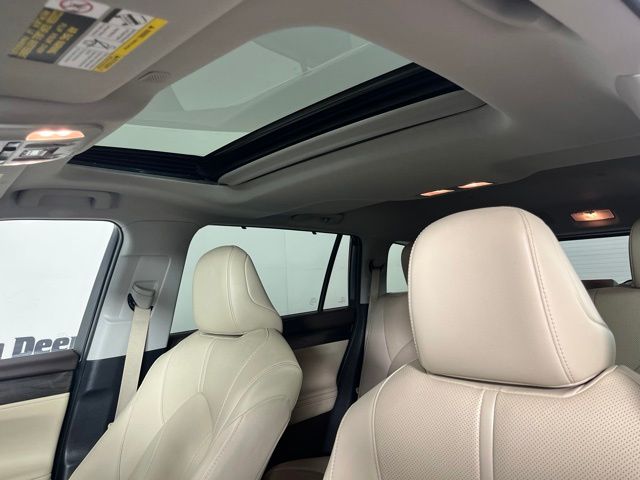 2021 Toyota Highlander Hybrid