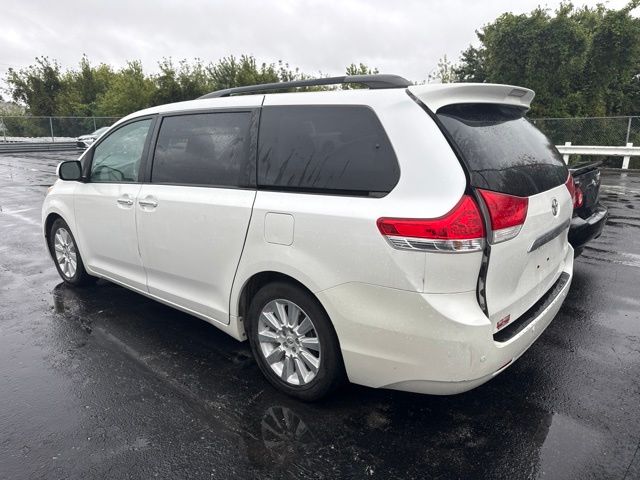 2012 Toyota Sienna