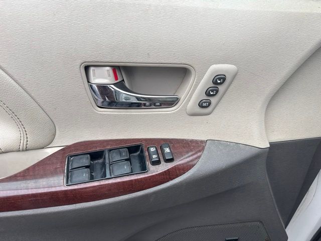 2012 Toyota Sienna