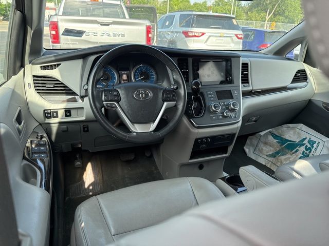 2017 Toyota Sienna