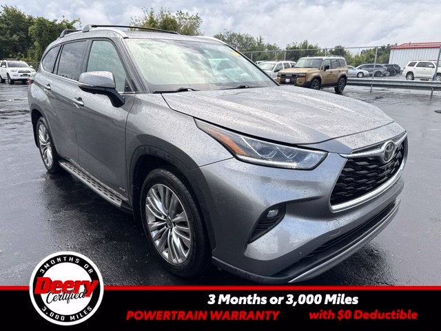 2025 Toyota Highlander Hybrid Platinum