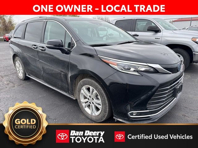2024 Toyota Sienna Platinum