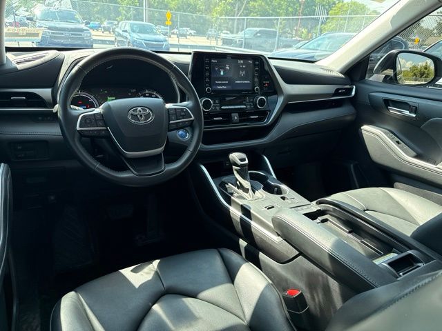 2022 Toyota Highlander Hybrid