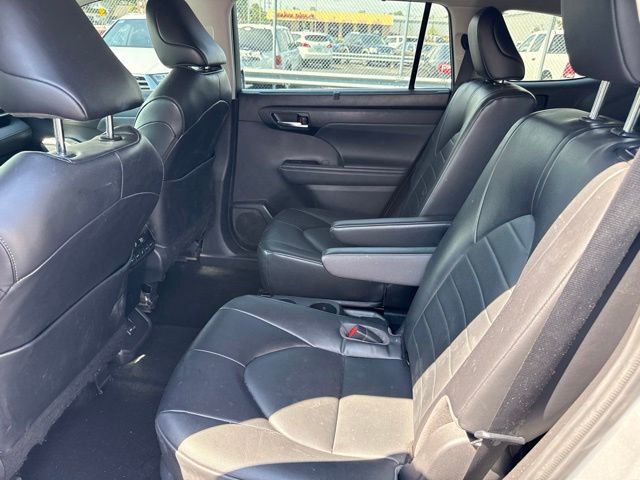 2022 Toyota Highlander Hybrid