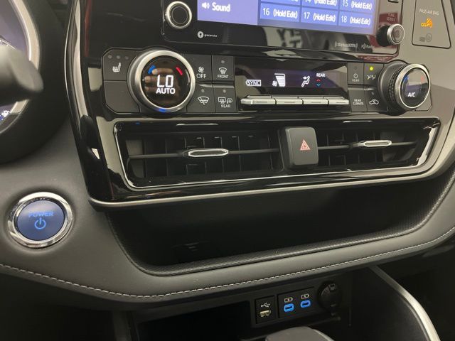 2022 Toyota Highlander Hybrid