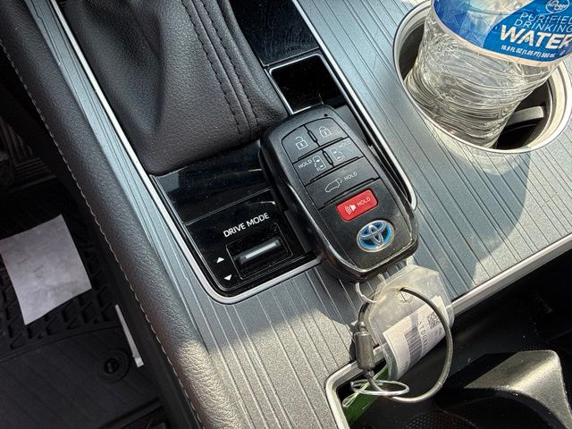 2025 Toyota Sienna