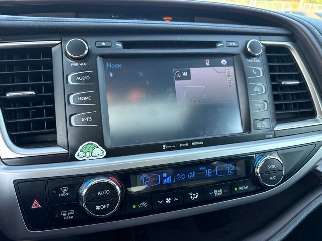 2016 Toyota Highlander