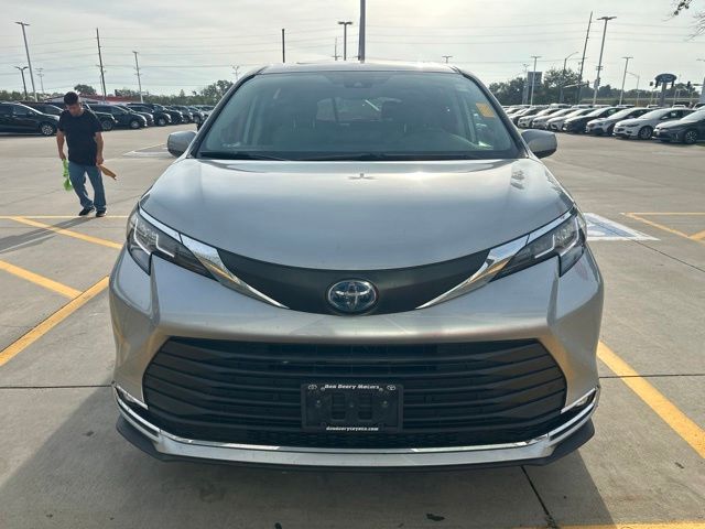 2021 Toyota Sienna