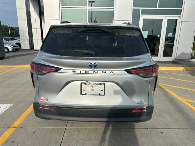 2021 Toyota Sienna