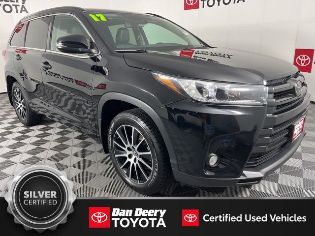 2017 Toyota Highlander SE