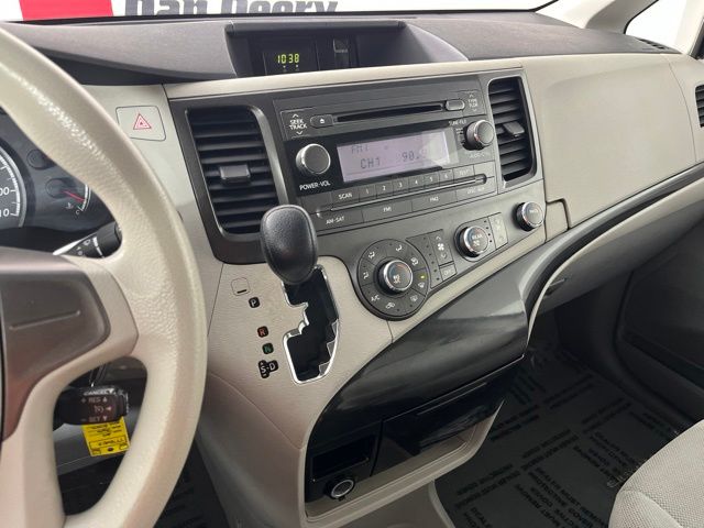 2011 Toyota Sienna