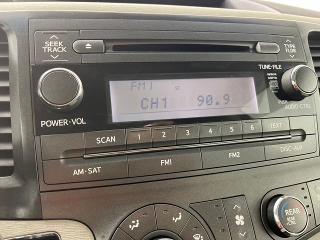 2011 Toyota Sienna