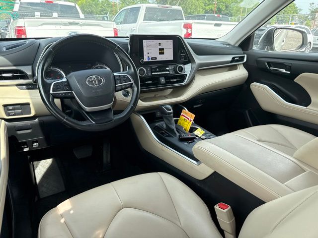2023 Toyota Highlander Hybrid