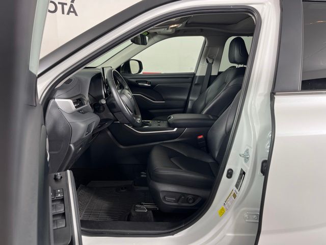 2026 Toyota Highlander Hybrid